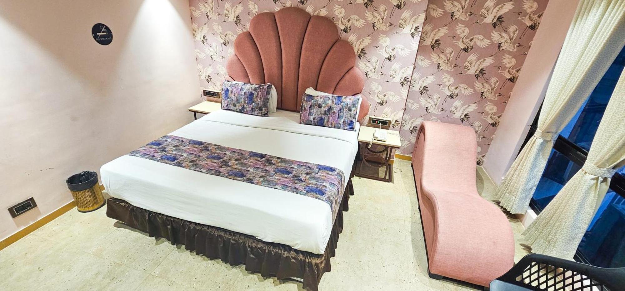 Hotel Nova Bling Rajkot Extérieur photo