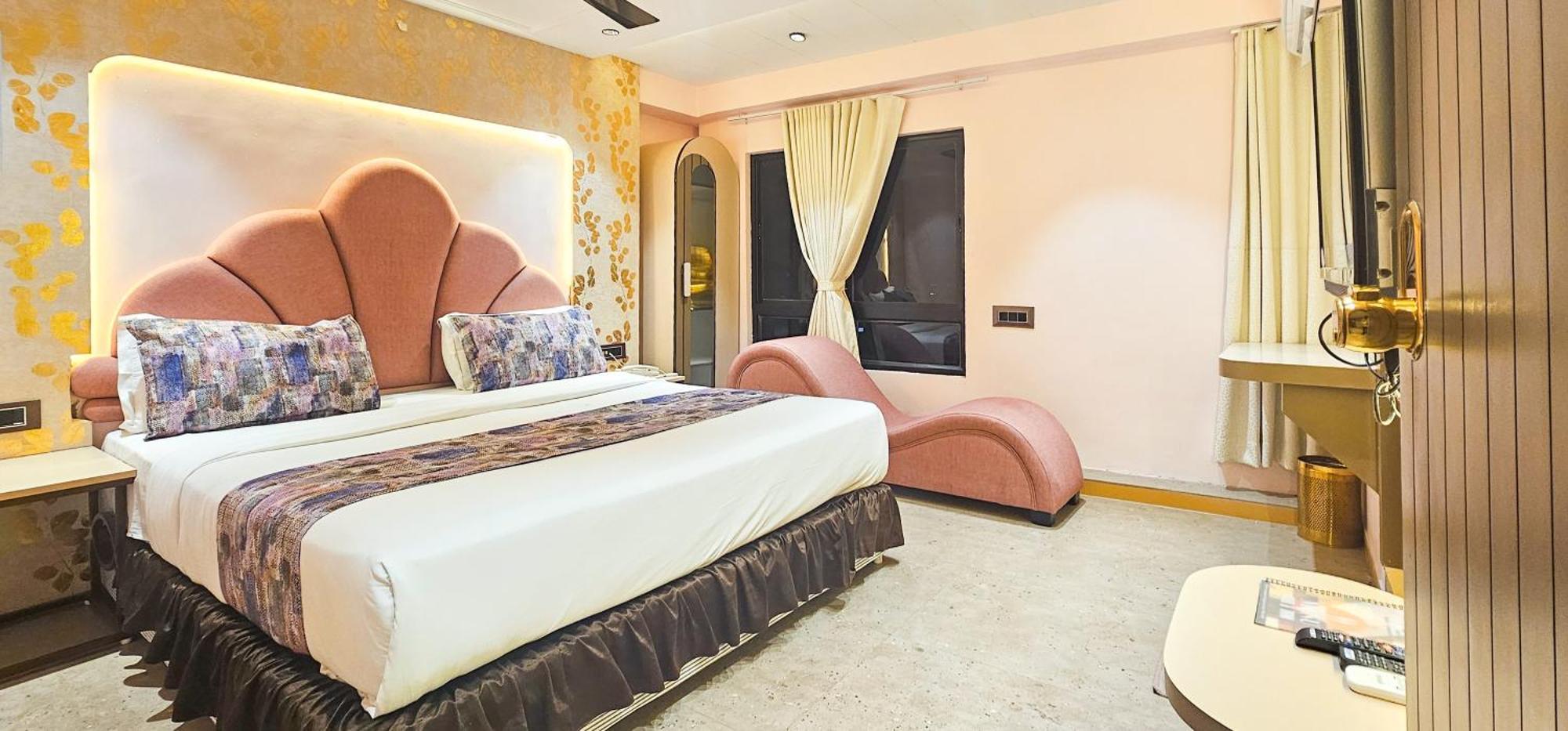 Hotel Nova Bling Rajkot Extérieur photo
