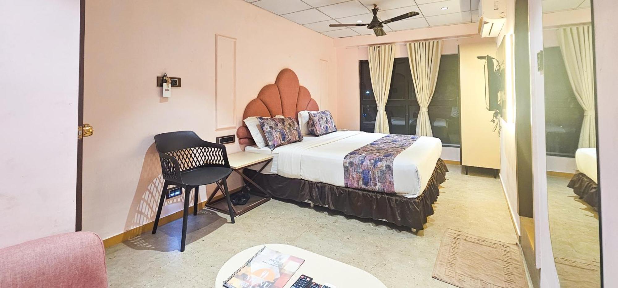 Hotel Nova Bling Rajkot Extérieur photo